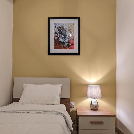 Sweetholidays Malta Apartment Sliema Bagian luar foto