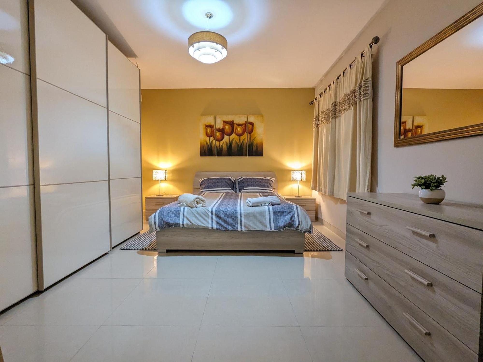 Sweetholidays Malta Apartment Sliema Bagian luar foto